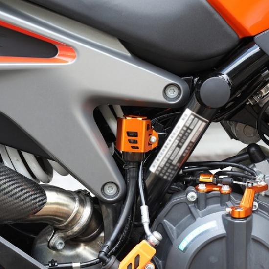 Защита бачка тормозной жидкости заднего тормоза для 1290 SuperDuke R/GT Duke1290 2014-2024