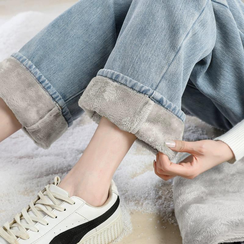 Women's Winter Retro High-Waist Wide-Leg Plush Jeans: Light-Toned, Thick, Loose, and Slimming.