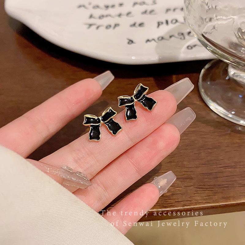 Серебряная игла Французские ретро черные серьги-гвоздики женские простые маленькие универсальные серьги высококачественные серьги