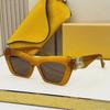 LOE Classic Cat-Eye Luxury UV-Protection Women's Sunglasses LW40036I