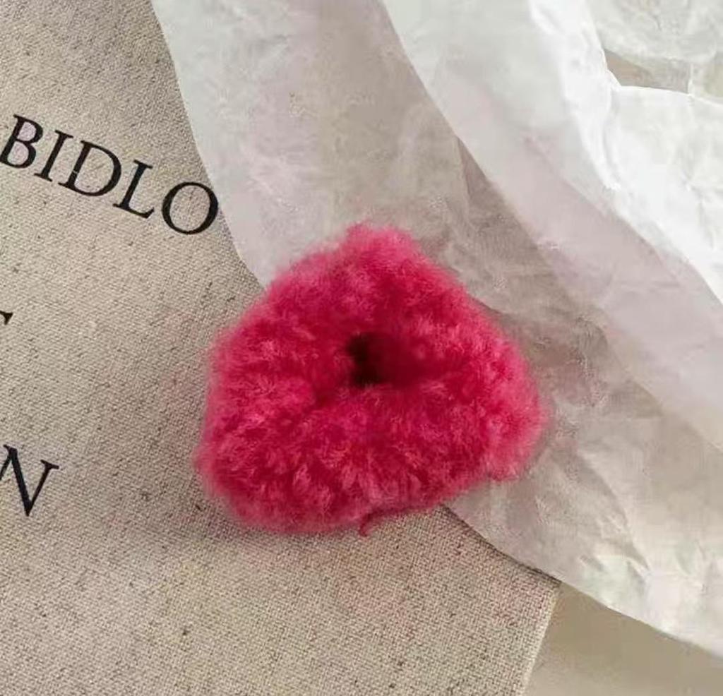 Заколка для волос «кошачье ухо» из овечьей шерсти: Милая осенне-зимняя принцесса-заколка для челки на бок