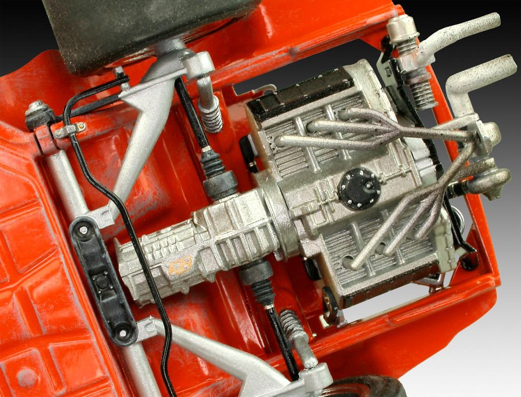 Немецкий Revell Porsche 934 RSR Пластиковая модель 07031 1/24 Jägermeister