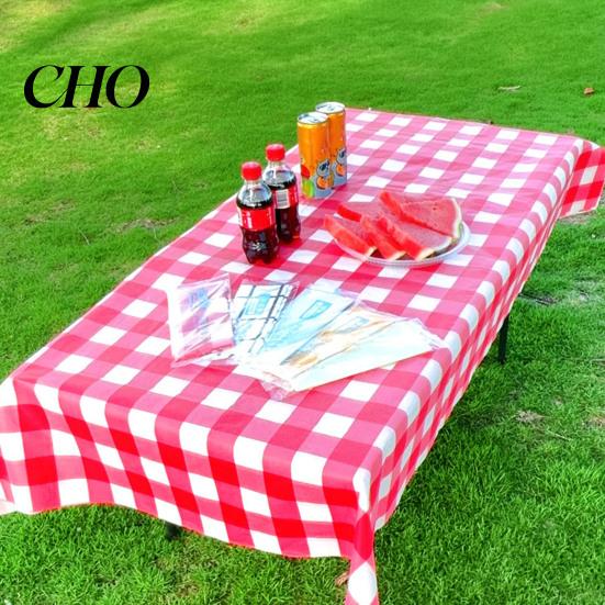 Outdoor Picnic Tablecloth Plaid Disposable Waterproof Checkered Table Cover for Camping Barbecue Parties
