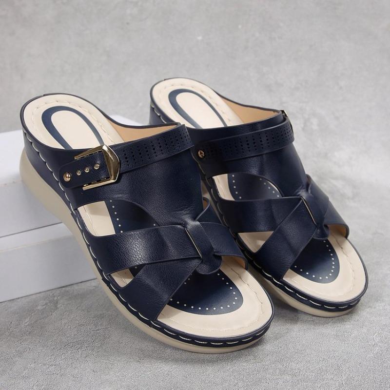 Summer New Large Size Wind Light Slope Heel Women's Slippers Metal Belt Buckle Beach Shoes Women