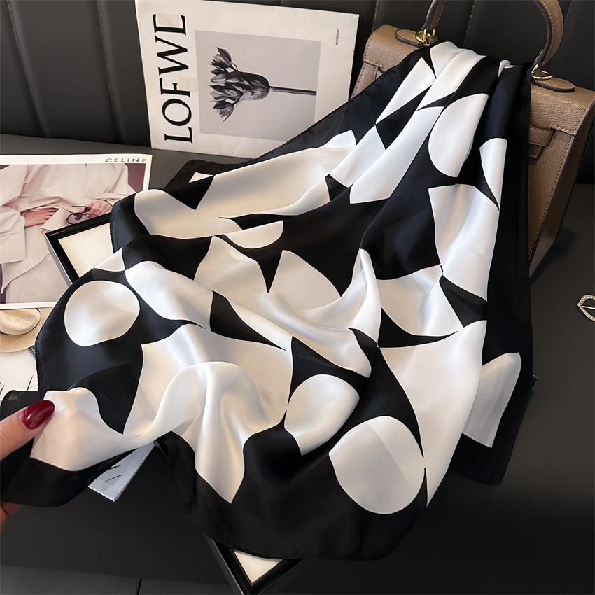New Women Dot Imitated Silk Square Scarf Soft Satin Hairband Neckerchief Kerchief Head Hijab New Headband Foulard Ribbon Bandana