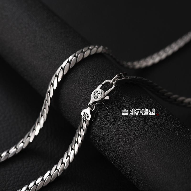 Высококлассная цепочка «Змеиная кость» Мужское модное универсальное ожерелье Модная мужская ретро-высококлассная нишевая простая цепочка