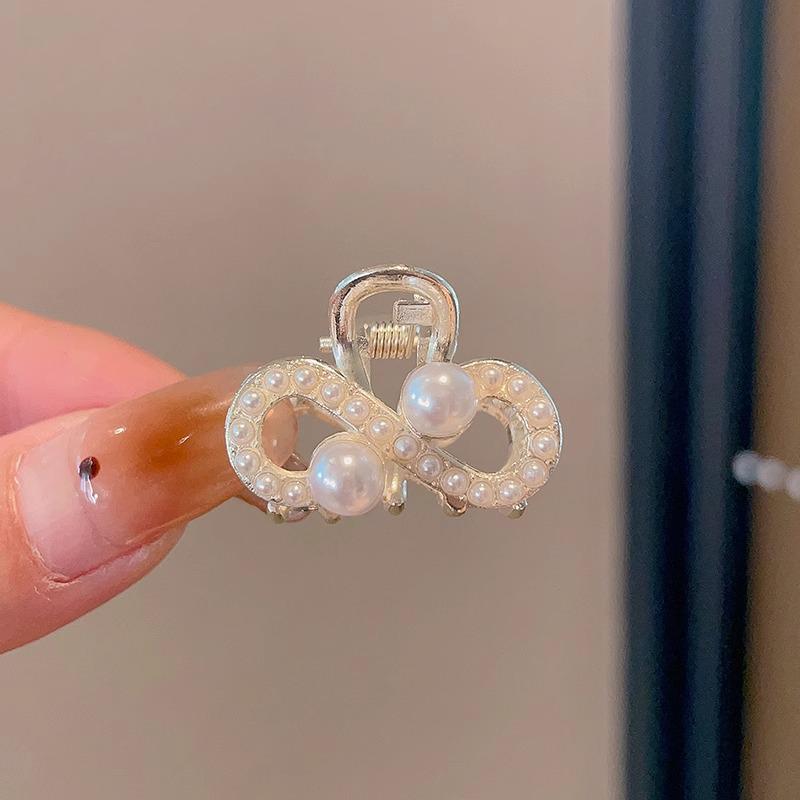 2025 Жемчужная заколка-краб для волос для женщин - Элегантный осенне-зимний аксессуар для волос для челки и боковых укладок
