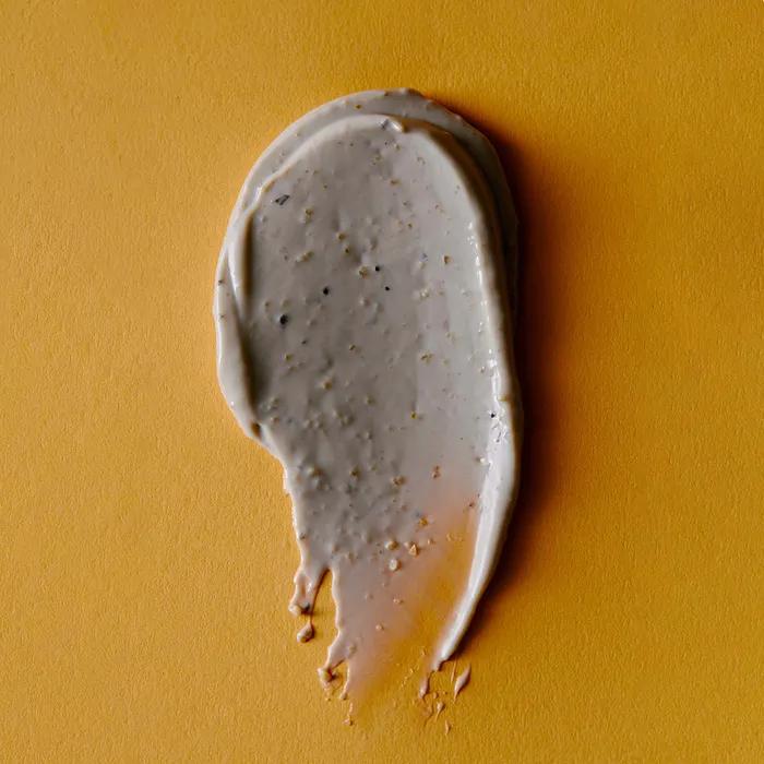 (Pore Care) Glow Vita Facial Scrub Orange & Neroli 150ML