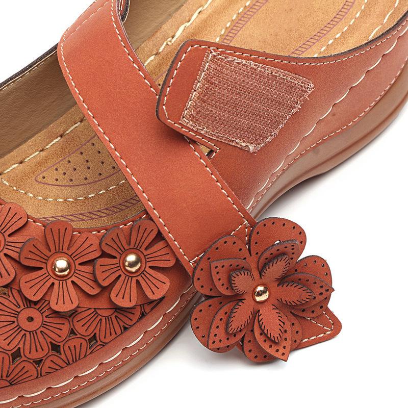 2023 Women's Sandals Large Size Vintage Flat Sandals Round Toe Flower Wedges Thick Sole Slippers for Women