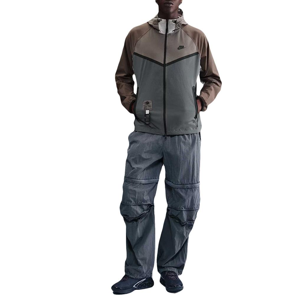 Nike Мужская куртка-ветровка WovenWINDRUNNER IB8956-289