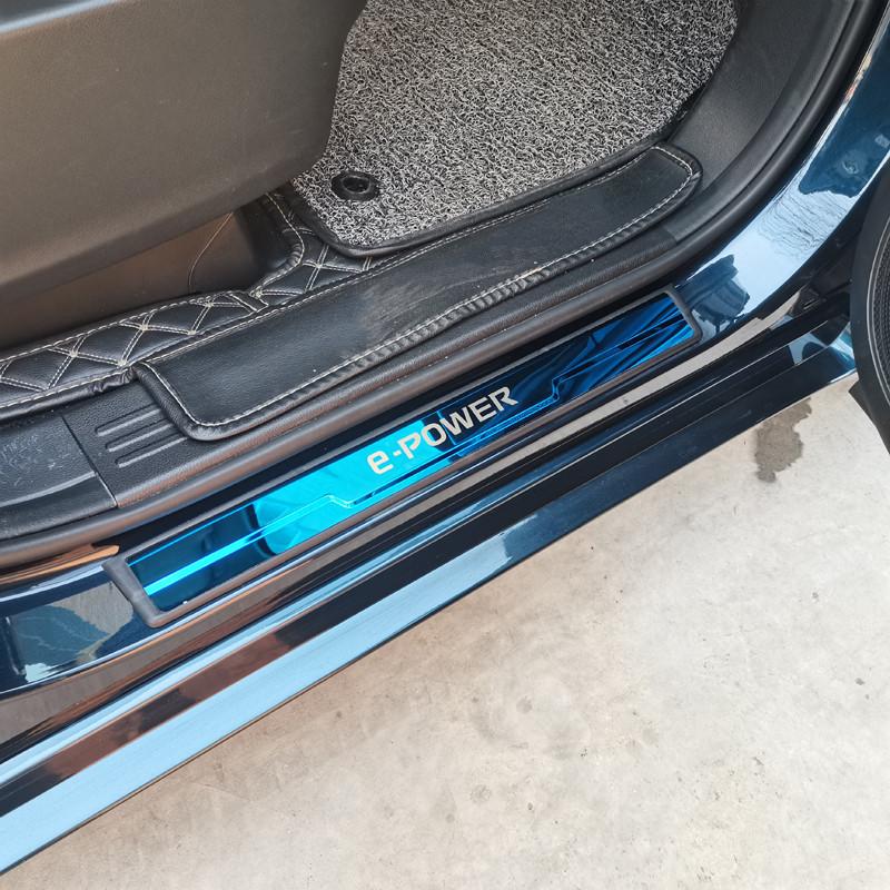Для Nissan Kicks e-POWER Защитная накладка на порог Педаль Накладка на порог автомобиля Стайлинг Наклейка Автоаксессуары 2018     2024