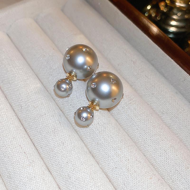 Elegant Zircon Pearl French Retro Luxury Earrings 2025
