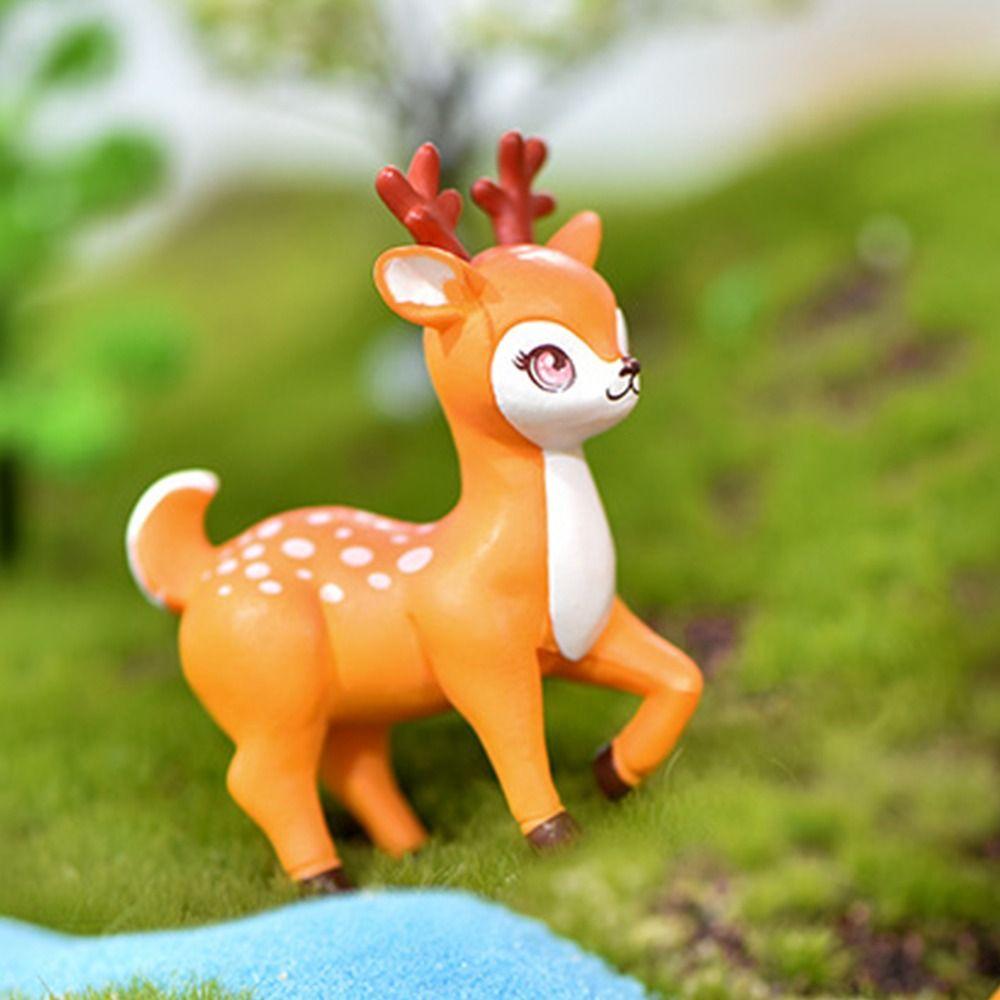 Plastic Cartoon Sika Deer Figurine Delicate Animal Statue Mini Cartoon Sika Deer Ornament  Outdoor