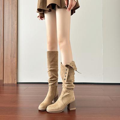 Новые плиссированные ботфорты можно сложить дважды, коричневые ботинки, толстые каблуки и толстая подошва, но до колена.