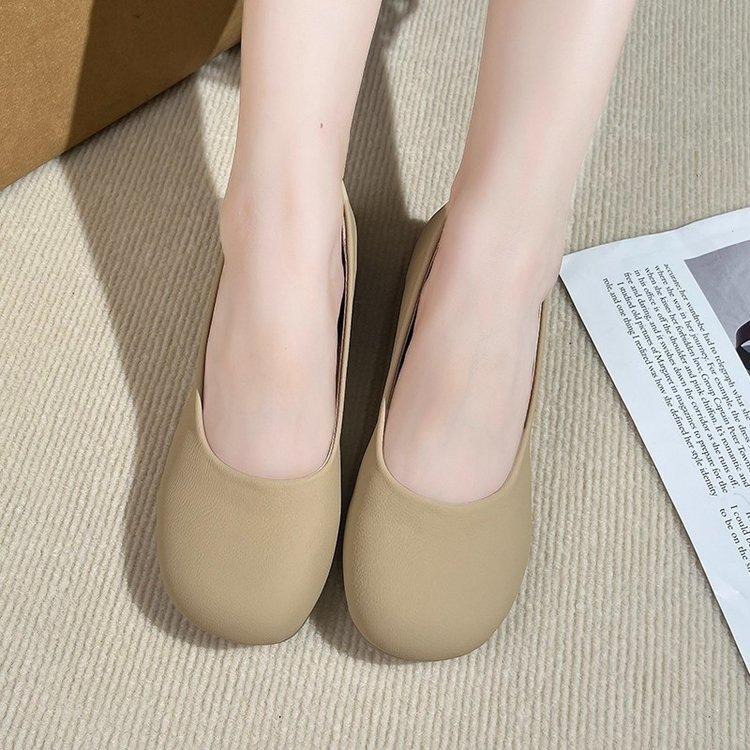 Square head Doudou shoes autumn flat-soled leather shoes shallow mouth round head soft sole comfortable grandma shoes