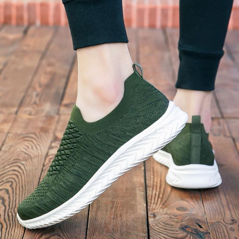Fashion Mesh Men Shoes Casual Summer Lightweight Sneakers Men Couple Walking Shoes Breathable Slip On Loafers Running Shoes for Men