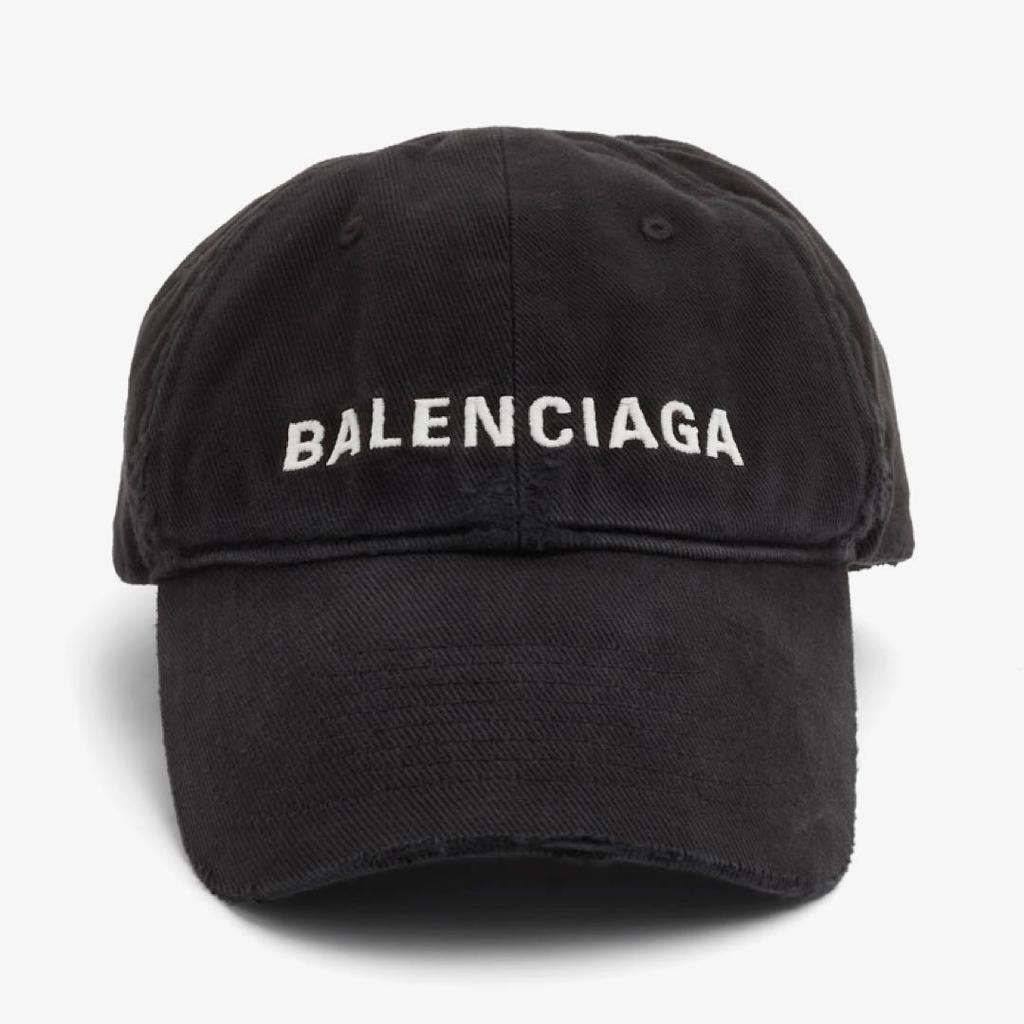 Б/у черная кепка BALENCIAGA