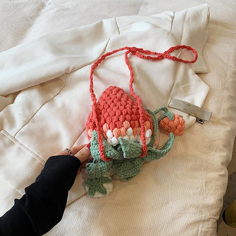 Novelty Strawberry Shaped Crossbody Bag Handmade Knitted DIY Personalized Crochet Wool Small Satchel Bag Cartoon Cute Sling Shoulder Bag MIT