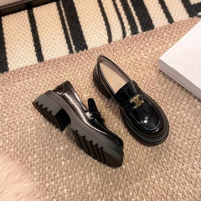 Женские черные кожаные лоферы на платформе в британском стиле - Увеличивающие рост слипоны с дизайном «Триумфальная арка»