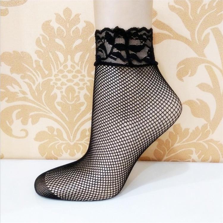 Breathable Women's Summer Mesh Short Socks - Sweat-Absorbent, Stylish Fishing Mesh Design