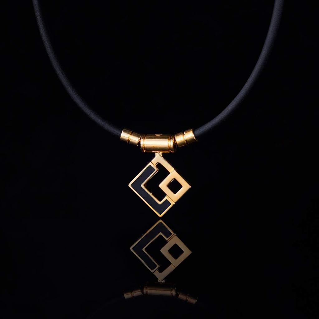 Colantotte TAO Ожерелье AURA Премиум Набор с Полотенцем для рук Золото, Большой, ABAPH52L, Оригинал, 3 предмета