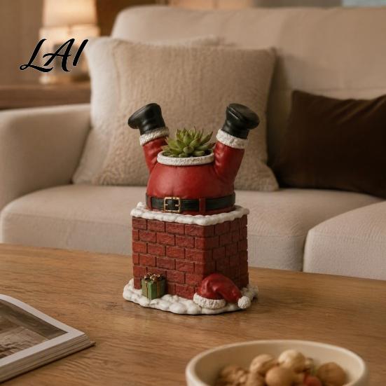 Winter Garden Decor Santa Claus in Smokestack Flower Pot Ornament Resin Decorative Plant Reusable Holiday Decoration Container Small for Tabletop