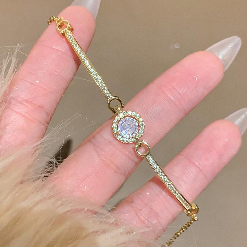 Изысканный нишевый цирконовый браслет для женщин - Дымный дождь, Легкая роскошь, Идеально подходит для лучших подруг