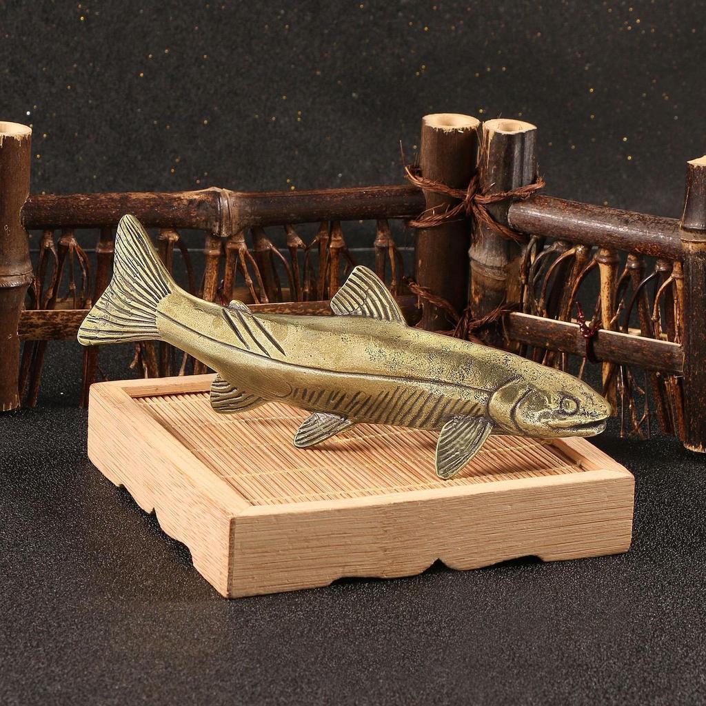 Brass Fish Statue Desk Topper Craft Retro Tea Pet Artware Good Fortune Lucky Figurine Desktop