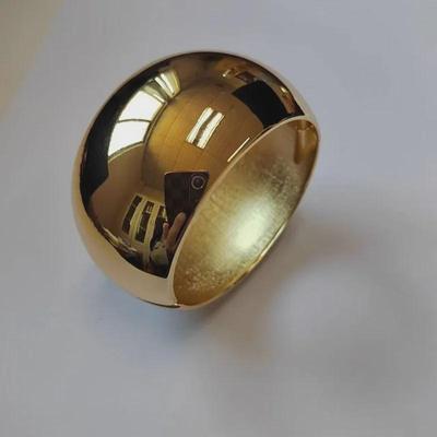 Стильные браслеты из сплава для женщин — новые персонализированные гальванические дизайны с большой глянцевой отделкой