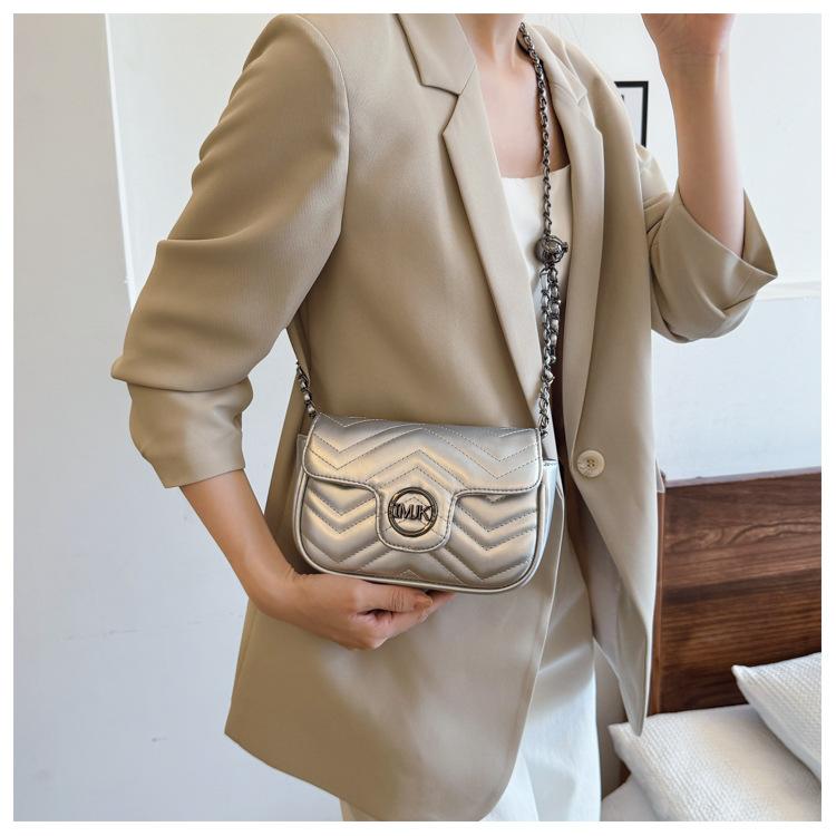 Новая маленькая квадратная сумка, сумка с ромбовидной вышивкой, женская модная сумка-цепочка высокого класса, универсальная сумка-мессенджер на одно плечо на четыре сезона