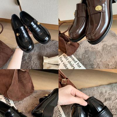 Новые туфли-лодочки с круглым носком и золотой пряжкой, на платформе 6,5 см, из маленькой кожи, женские