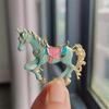 1/3Pcs Brooch Pin Vintage Enamel Horse Design Brooch Zinc Alloy Horse Ornament Christmas Costume Accessory