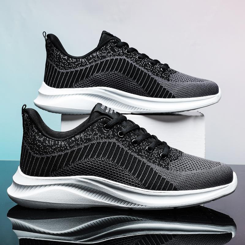 Adult Lightweight Breathable Anti Slip Wear-resistant Fashion Casual Sports Shoes