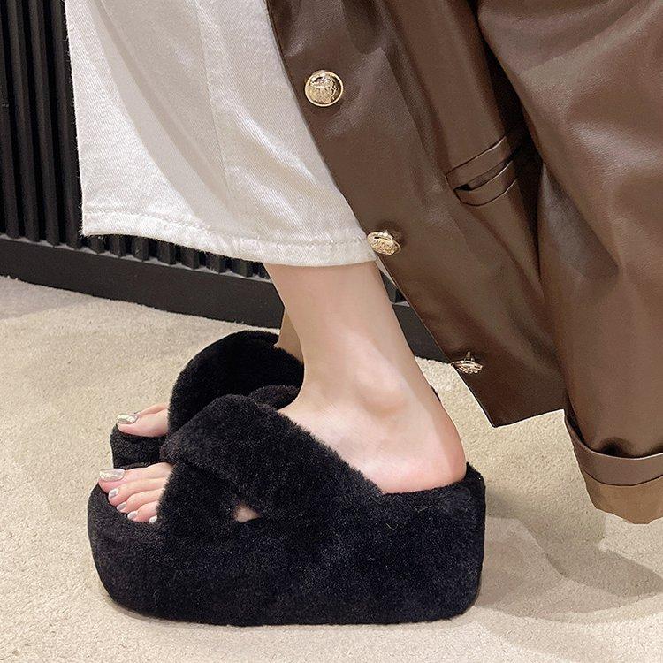 Ultra-light Material 8CM Thick-bottomed Cross-haired Slippers Women's Outer Wear 2024 Autumn and Winter New Korean Version Versatile One-word Drag