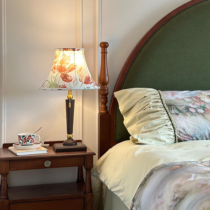 Роскошная французская лампа середины века в стиле ваби-саби: Ретро вышитый настольный светильник для гостиной или спальни