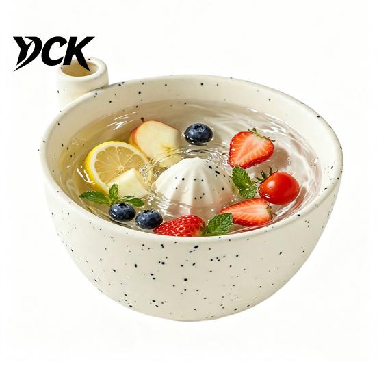 Kitchen Gadget for Fruit Cleaning Berry Swirl Draining Bowl with Silicone Pad, Ceramic Retro Kiln Manual Lemon Juicer Tool Fired Colander, Compact