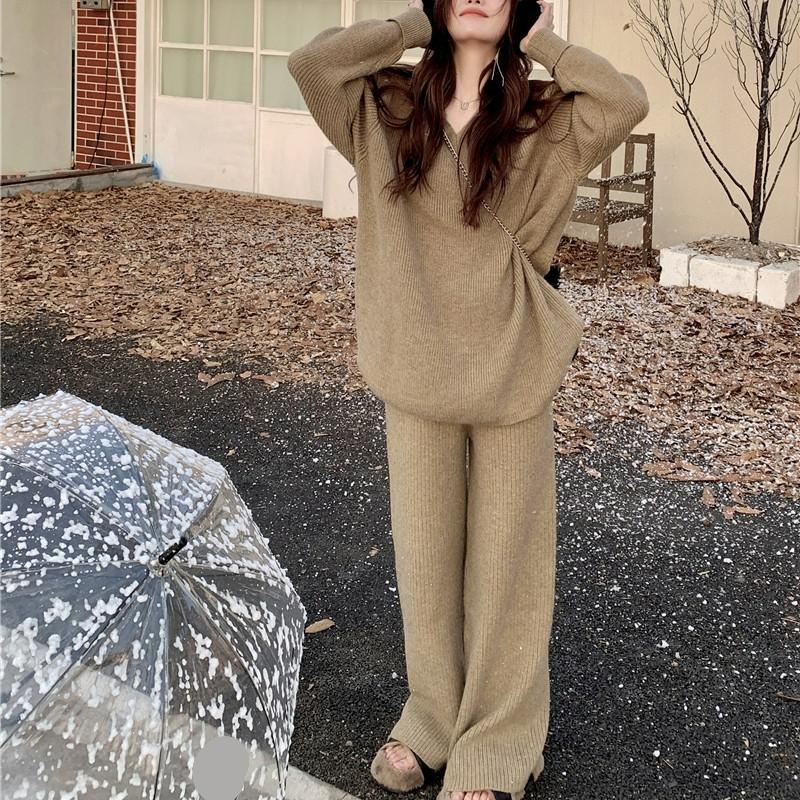Женский облегающий вязаный костюм с напуском на весну и осень, свободный свитер с v-образным вырезом + широкие брюки с высокой талией, комплект из двух предметов