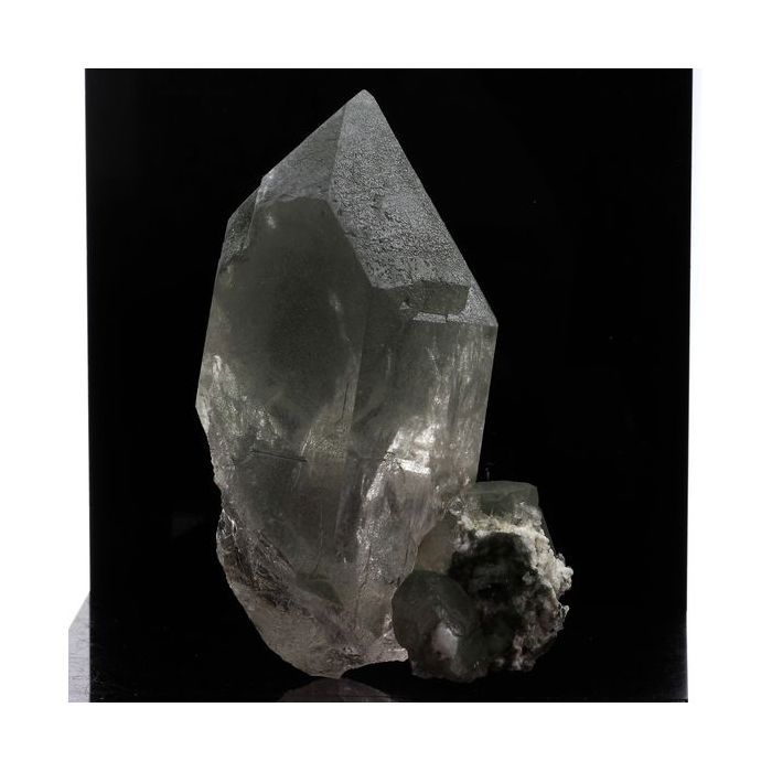 Pierres et Minéraux. Quartz fumé. 1188.0 ct. Massif du Mont-Blanc, Haute-Savoie, France..