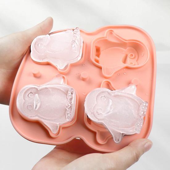 Penguin Shape Ice Tray Mold Non-stick Reusable Ice Cubes Silicone Whiskey Ice Penguin Mold Kitchen Accessory