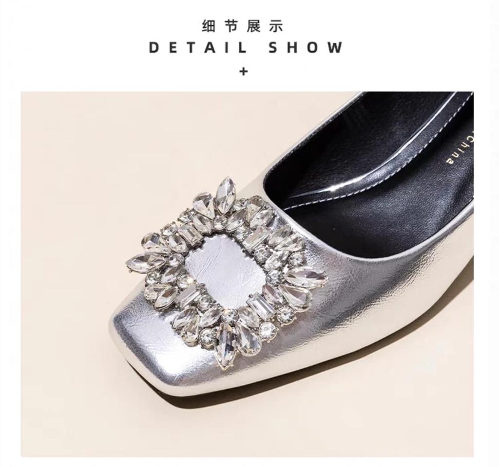 Французский темперамент серебристые туфли на высоком каблуке женские из мягкой кожи 2024 весна и осень новые толстый каблук квадратный носок хрустальные одинарные туфли