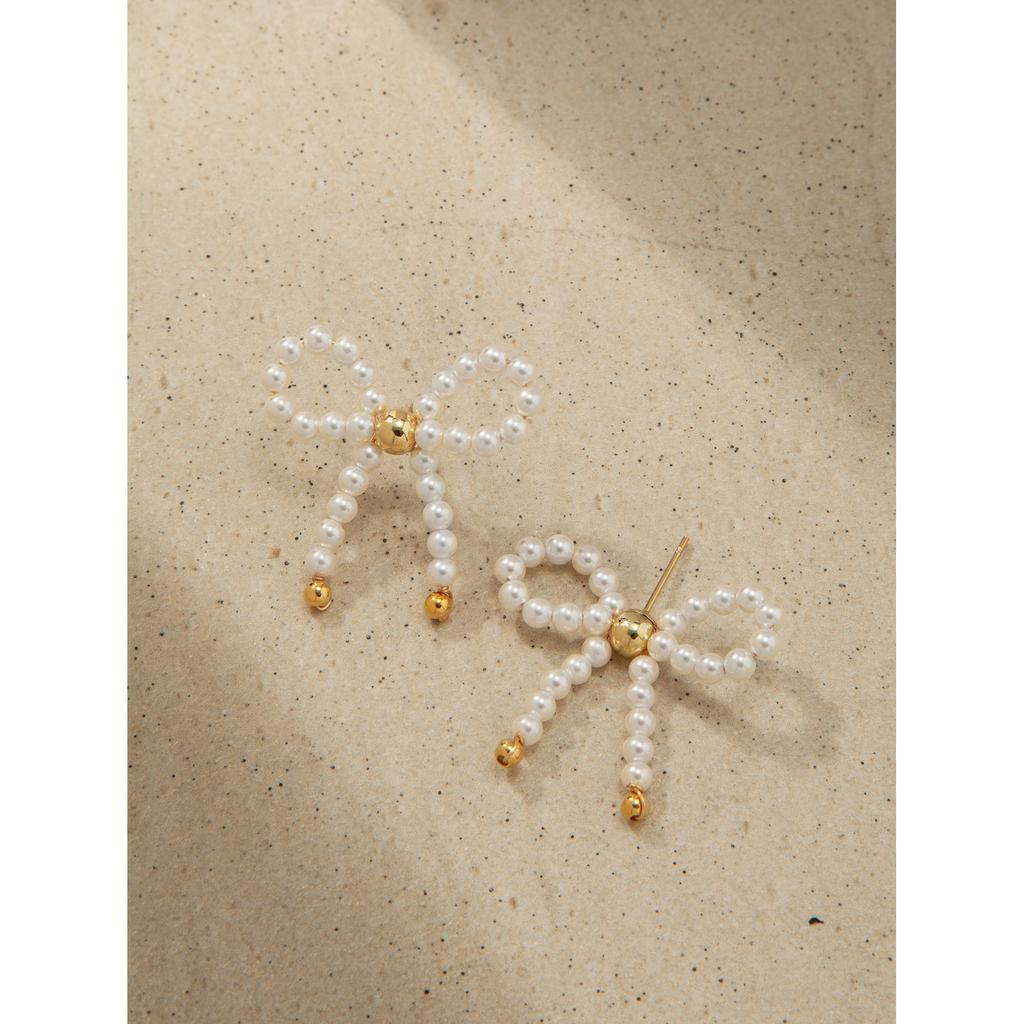 INS простые и универсальные серьги-пусеты с бантом из жемчужных бусин, женские французские ретро, высококлассные плетеные вручную