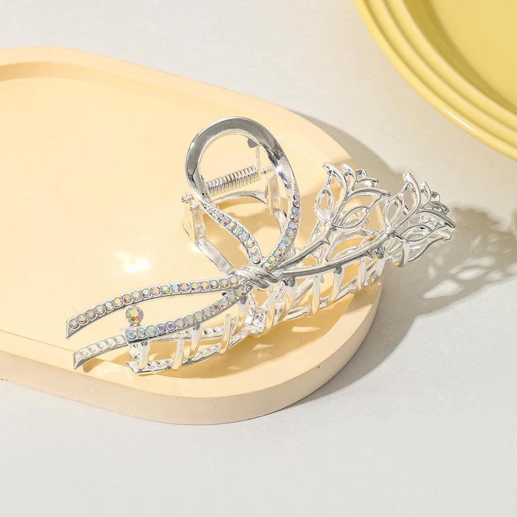 Korean Style Elegant Metal Hair Claw Clip for Women - Shark Claw Design