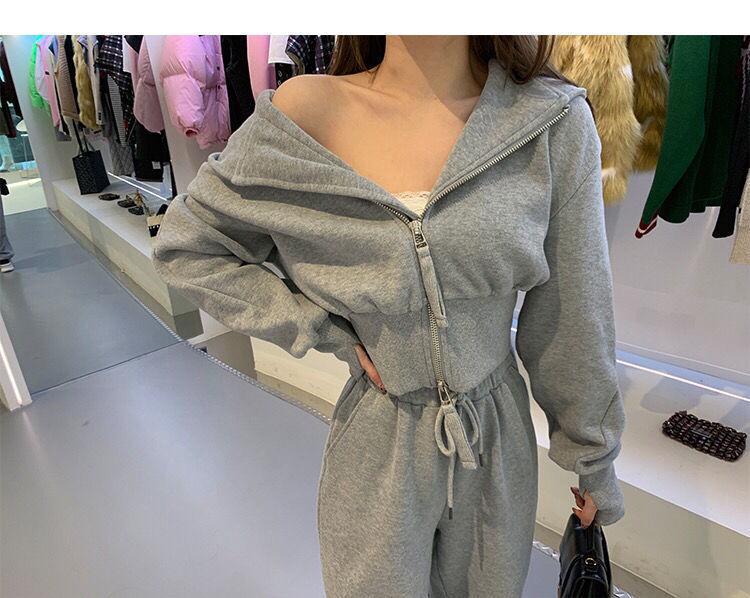 Early Autumn Milk-Style Sweater & Wide-Leg Pants Two-Piece: Playful Casual Sports Suit for Women