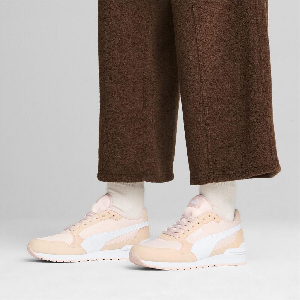 Кроссовки Puma ST Runner v4 Nylon островной розовый/белый/серый пух