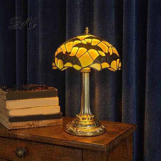 Small Resin Lamp for Bookshelf Stained Glass Black Bat Table Lamp, Vintage Retro Goth Chic Office Desk Decor Halloween Gothic Bedside Light Dormitory,