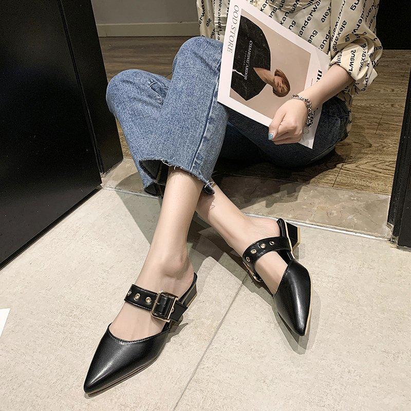 Fashion Women Slippers Casual Low Heels Shoes 2025 Spring Summer Leather Pointed Shoes Women New Soft Designer Slippers