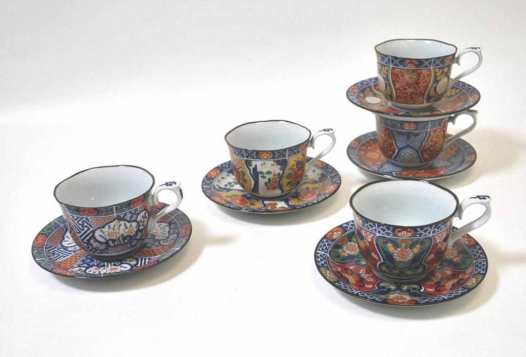 Nishikai Ceramics Presentation Old Imari Coffee Bowls and Dishes Set 31802
