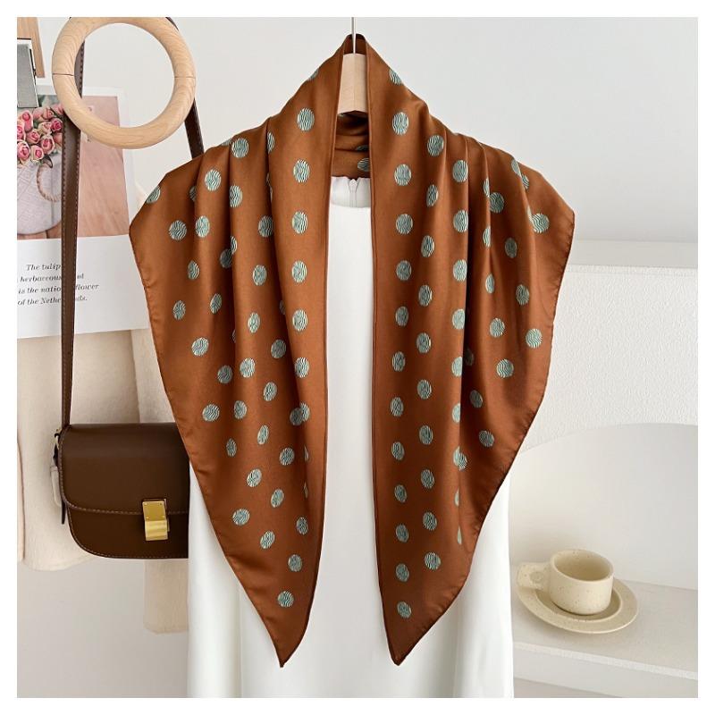 Classic Polka Dot Triangle Scarf Women Spring Summer Versatile Decorative Fashion Scarf