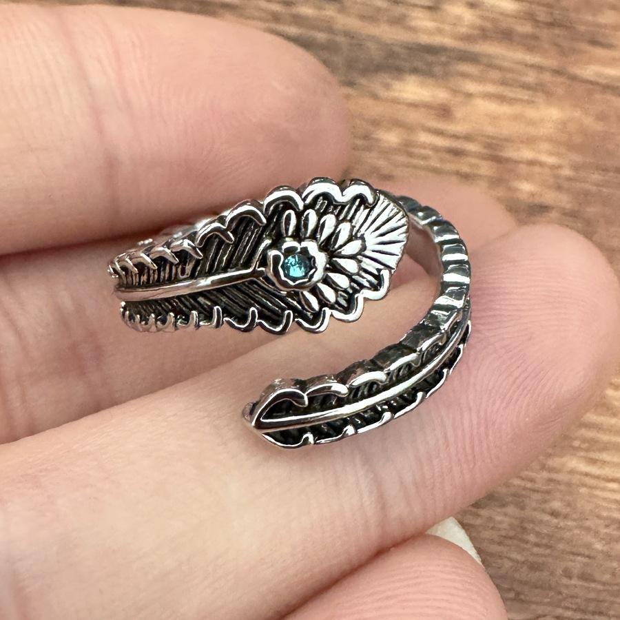 Feather Ring for Men and Women Live Ring Inlaid with Zircon Retro Old Ring
