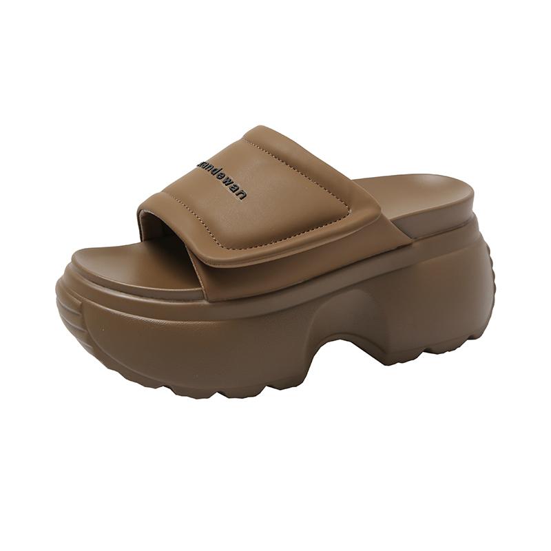 Модные 9 см новые летние женские тапочки на толстой подошве шлепанцы женские туфли на танкетке пляжная обувь женские тапочки на высокой платформе уличные сандалии